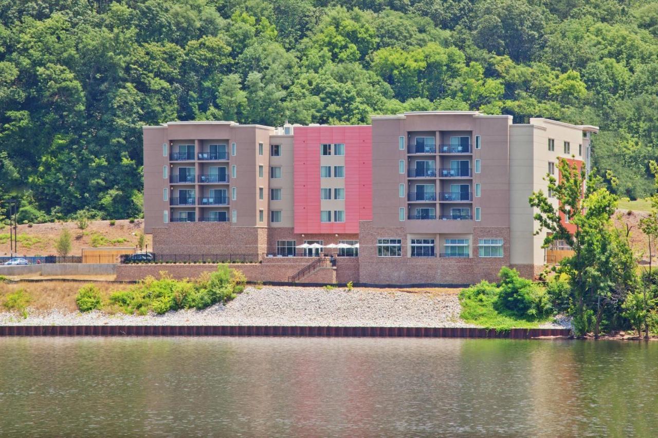 Springhill Suites By Marriott Downtown Chattanooga/Cameron Harbor Exterior photo